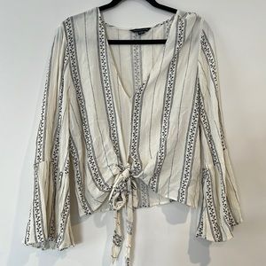 American Eagle Front Tie Black and White Top (XL)